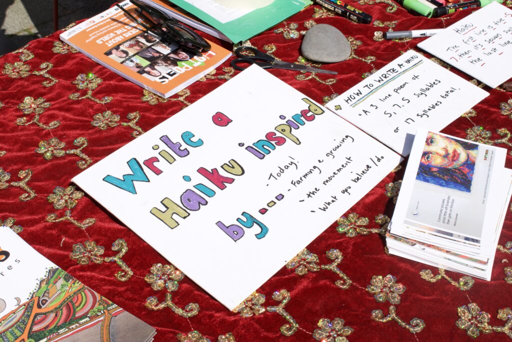 Instructions on how to write haikus and other poetry.